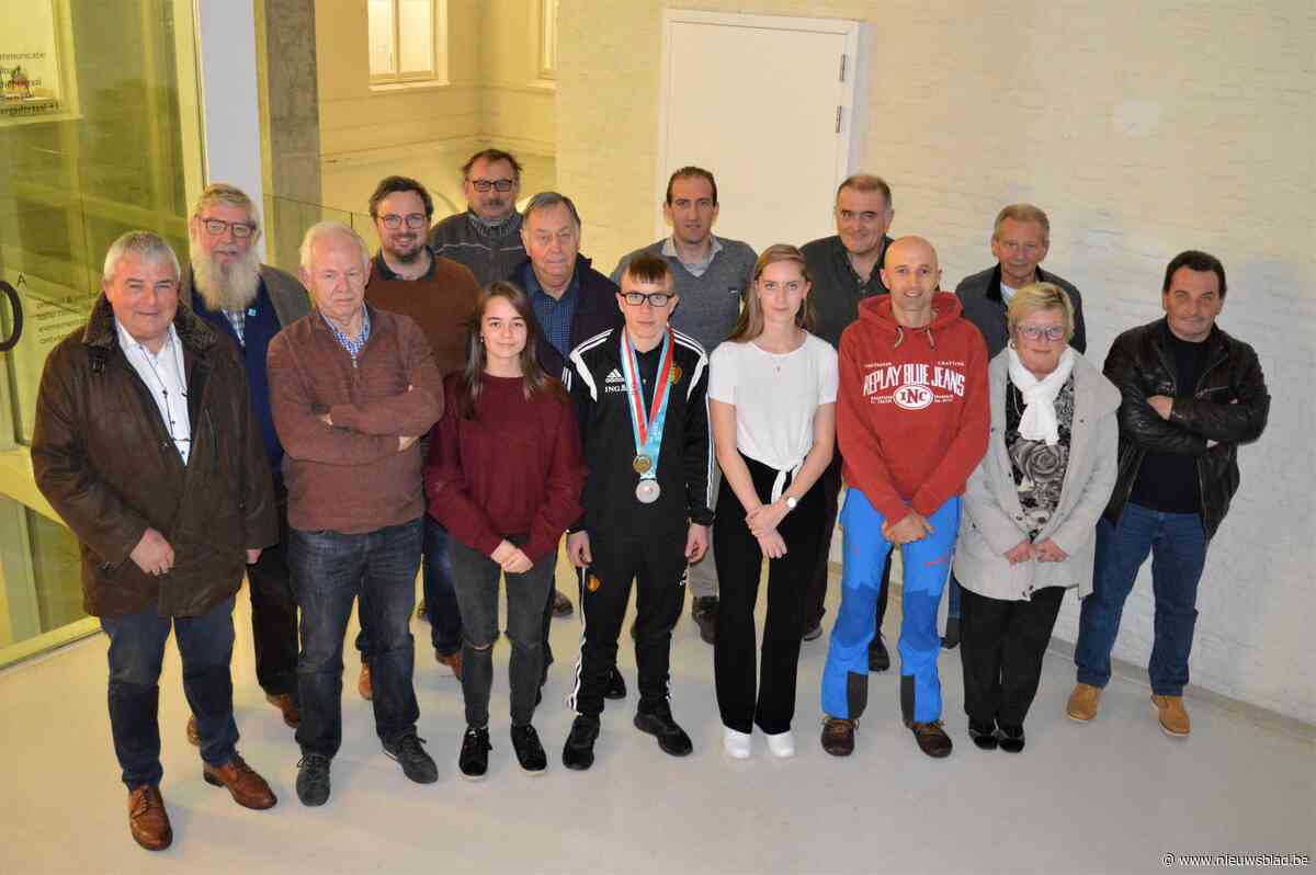 Meense sportlaureaten gehuldigd