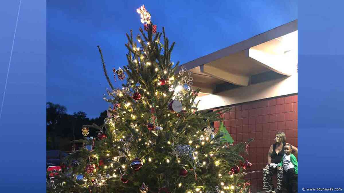 Tampa Housing Authority Brings Christmas Cheer to Robles Park Residents