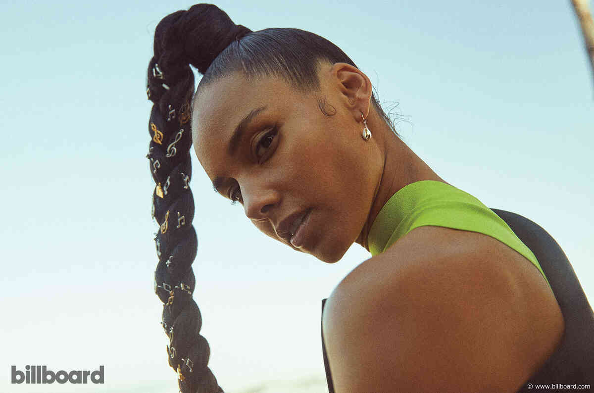 Alicia Keys Gets Loose, Celebrates 'Bada-- Artists' at 2019 Billboard Women in Music