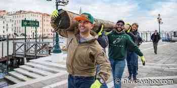 US soldiers and airmen helped clean up Venice after the historic city was hit by the worst flooding in 53 years