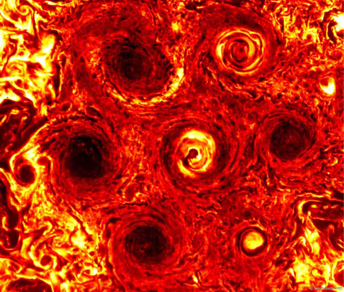 NASA Spacecraft Spies Huge New Storm on Jupiter After Death-Dodging Maneuver