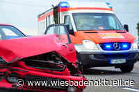 Geschwindigkeit beim Abbiegen unterschätzt - Zwei Personen verletzt