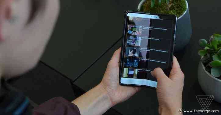 Samsung says it hasn’t actually sold a million Galaxy Folds