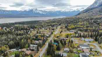 Evacuation order lifted for residents of Alberta hamlet