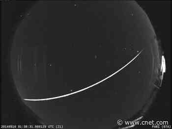 Meteor put on a 90-second light show in 2017 before escaping back to space     - CNET