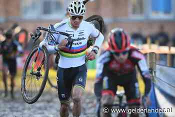 Indrukwekkende zegereeks Van der Poel ten einde in loodzwaar Ronse