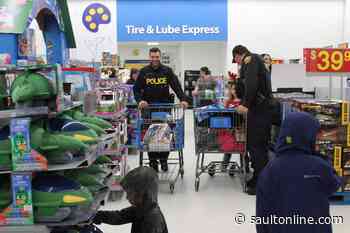 Gallery: Shopping with Cops