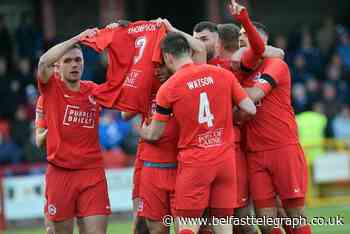 'Our heart is broken': Larne pay special tribute to Jerry Thompson as Irish League stands to remember Carrick player