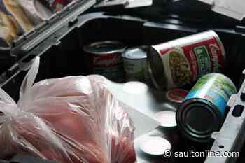 Gallery: KC Security and Harvest Algoma Partner Up for Food Drive