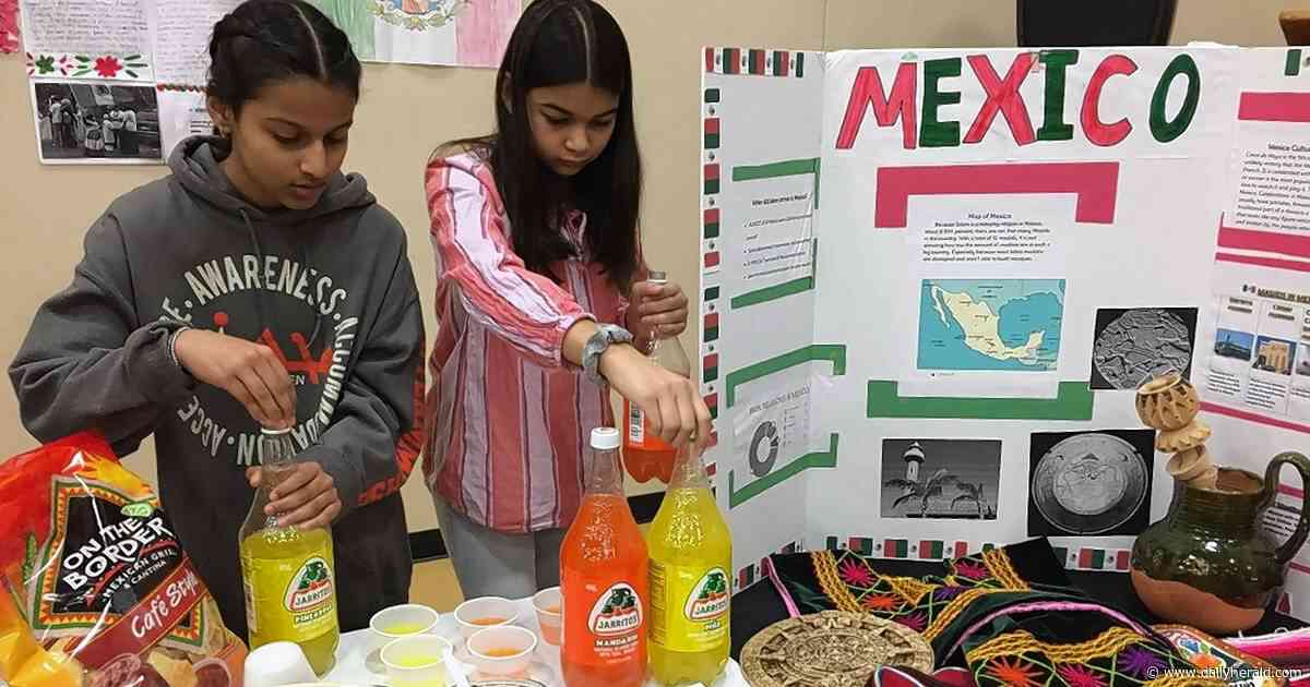 'Islam doesn't have any geographic boundaries': Naperville cultural event shows Muslims' diversity