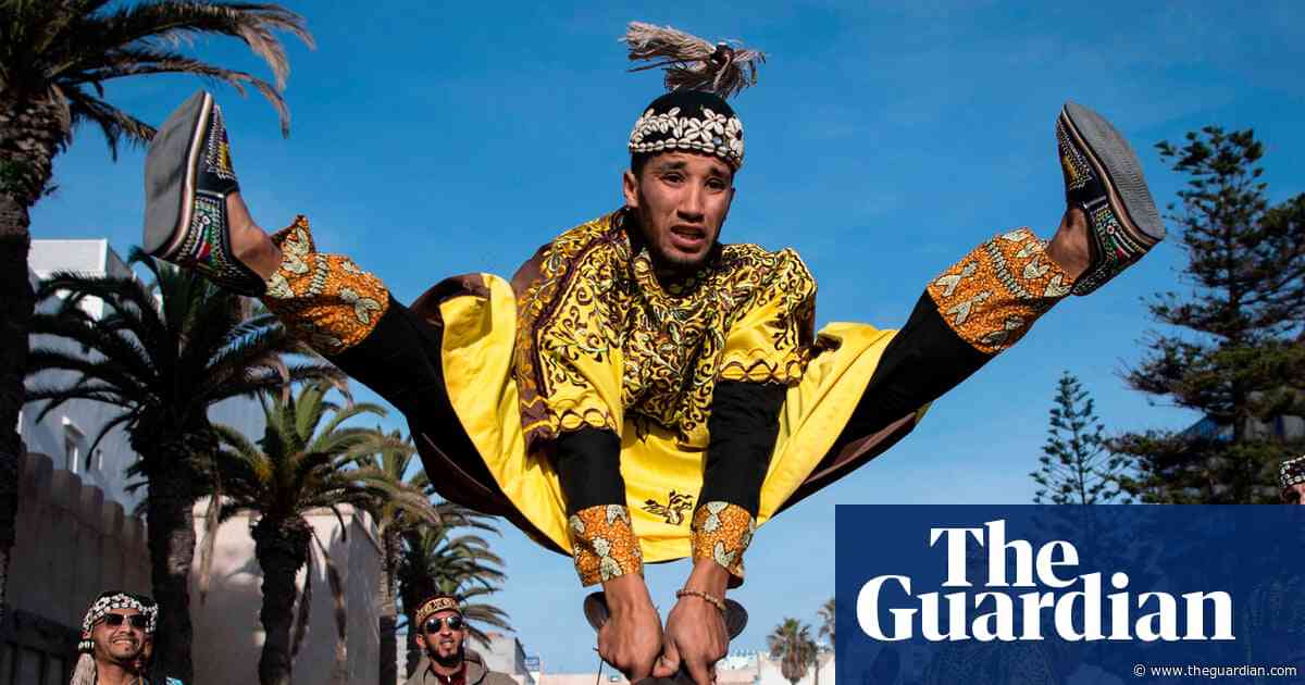 Nairobi dancers and Roman Santas: the best photos of the weekend