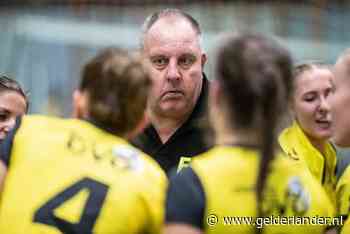 Volleybalduel DVO uit Gelderse Hengelo ontspoort; politie in de zaal