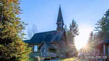 'Pray and stay': Vancouver Island church opens doors (and pews) to homeless