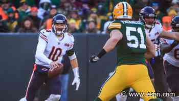 Bears' playoff dreams all but vanish in frigid loss to Packers