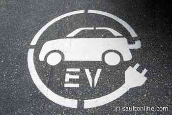 Sales of electric vehicles plummet in Ontario after rebate cancellation