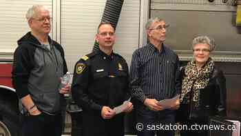 Saskatoon man honoured for helping to save slow-pitch teammate’s life