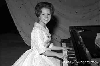 Brenda Lee's 'Rockin' Around the Christmas Tree' Hits No. 3 on Hot 100; Juice WRLD, Tones and I & Burl Ives All Top 10