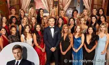 The Bachelor's Peter Weber poses with the the 30 female contestants vying for his love