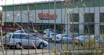 The Book People goes into administration a week before Christmas