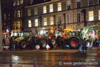 Tientallen boeren verlaten Binnenhof na verrassingsactie: 'we hebben ons punt wel weer gemaakt’