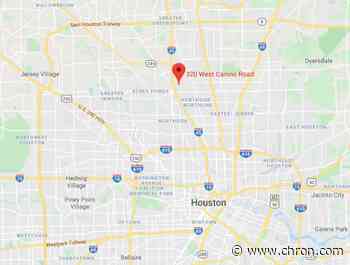 Man killed in auto yard crash