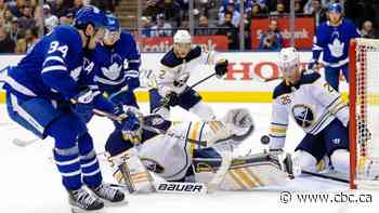 Auston Matthews scores twice as Maple Leafs hang on to beat Sabres