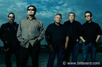 Los Lobos Score First Top 10 on a Billboard Latin Albums Chart Since 2000