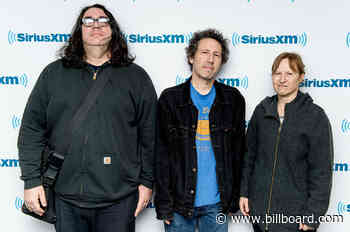Yo La Tengo Picks Holiday Classics You Might Not Know (But Should)