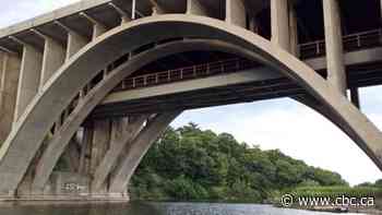 Ontario cancels demolition of historic Mississauga bridge, will repair it instead