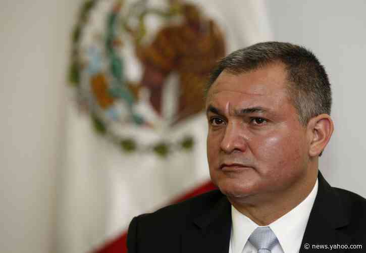 Mexico probes embezzlement by former top cop