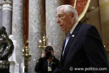 Hoyer: ‘We need to talk about’ delaying Senate impeachment trial
