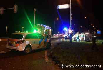 Zwaargewonde bij aanrijding met auto van arrestatieteam in Doetinchem