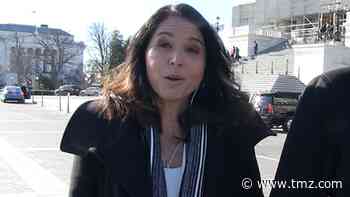Tulsi Gabbard Says 2020 Election Best Way to Remove Trump, Not Impeachment