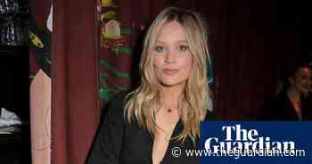 Laura Whitmore replaces Caroline Flack as Love Island host