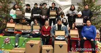 Plane delivers donated Christmas gifts to Saskatchewan First Nation