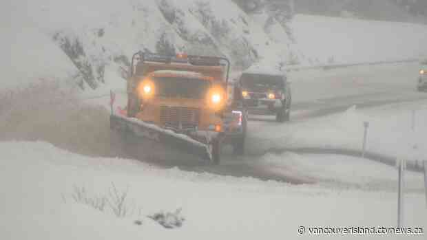 Crash kills one as intense snowstorm snarls holiday travel across southern B.C.