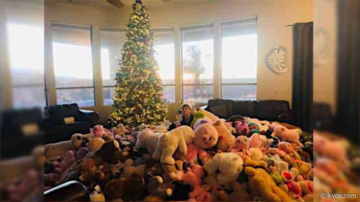 Young philanthropist makes annual donation to Diamond Children’s Medical Center