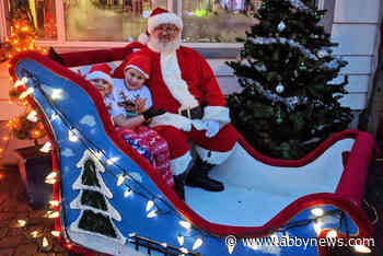 Santa’s Village shut down by bylaw re-opens after visit from Maple Ridge mayor