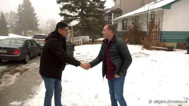 Home builder offers free housing for Bankview apartment fire residents over Christmas