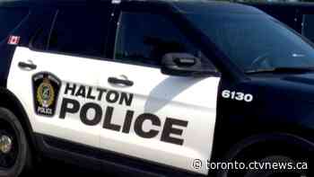Pedestrian struck by vehicle in Oakville rushed to hospital
