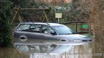 Christmas getaway drivers face ‘treacherous’ roads