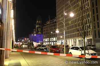 Berlin police give all-clear after closing Christmas market