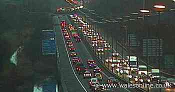 Christmas shoppers endure long delays on the roads