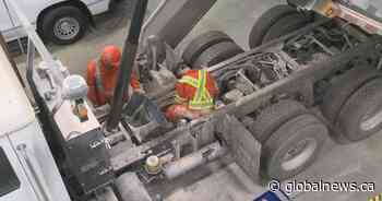 Regina Bypass maintenance workers prepare for Saskatchewan winter