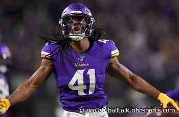 Vikings get three takeaways, lead 10-9 at halftime
