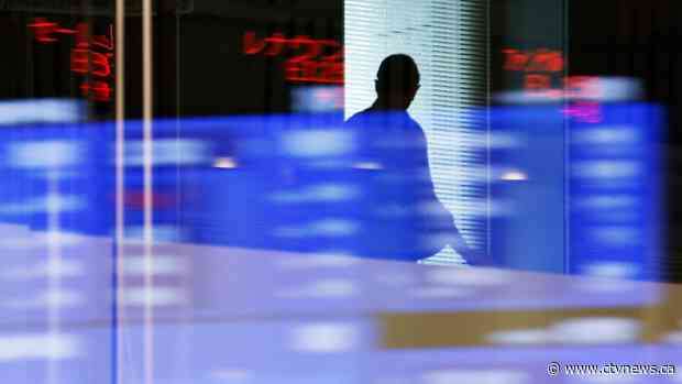 Global stocks mixed in quiet holiday trading