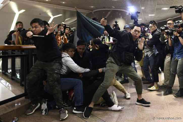 Hong Kong marks Christmas Eve with mall protests and clashes