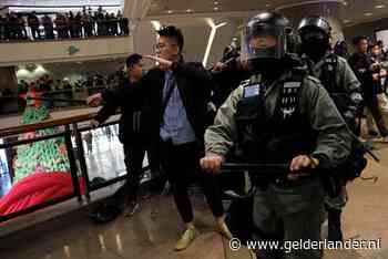 Politie Hongkong zet traangas in tegen demonstranten op kerstavond