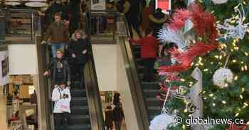 Londoners getting some last minute shopping in before Christmas