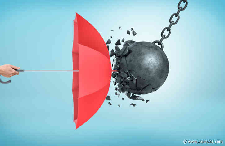 Bitcoin Eyeing Last Line of Defense, Bulls Losing Grip